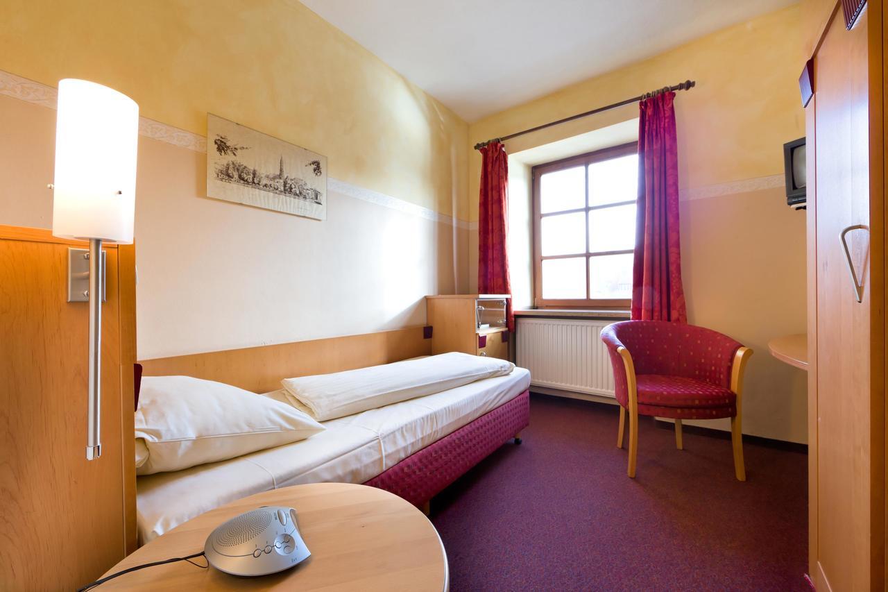 Gasthof Hotel Zur Insel Landshut Buitenkant foto